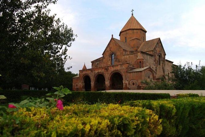 3 day private tours in Armenia from Yerevan - Weather, comfort, and the moderate fitness note