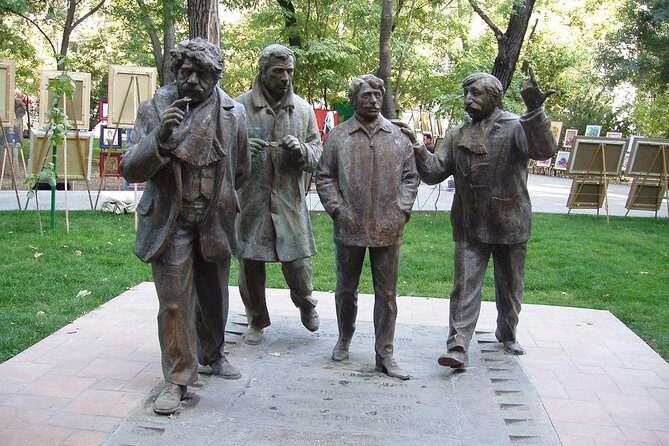 Budget walking tour in Yerevan (Yerevan city tour) - Cafesjian Center and the Cascade: architecture you can walk into