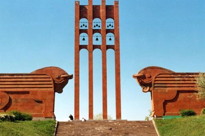 Full day rent car with driver service around Armenia (8-10 hrs) - The driver experience: safety first, communication second