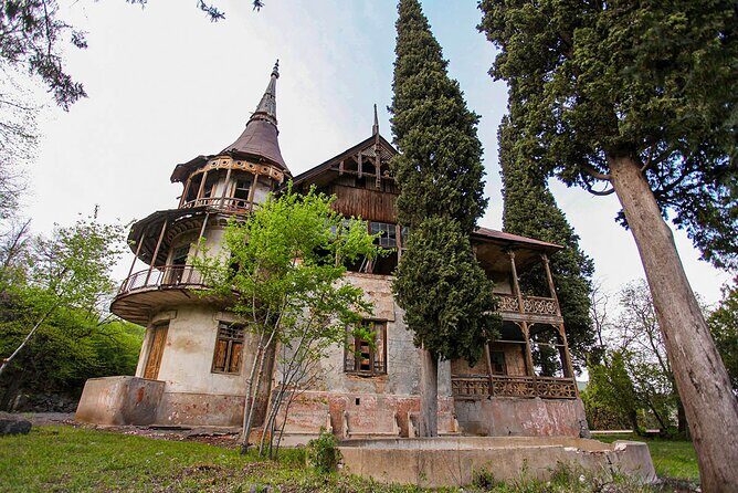 Group Tour: Haghpat, Zarni-Parni Caves, Akhtala, Aramyants Castle, Sanahin - Who this tour fits best (and who should skip it)