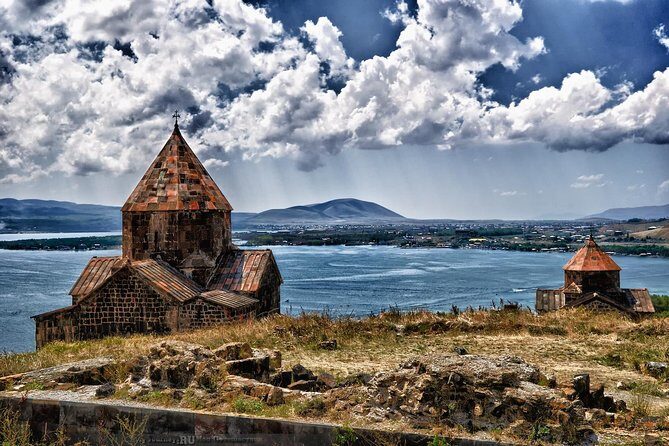 Group Tour: Tsaghkadzor (Kecharis, Ropeway), Lake Sevan, Trout barbecue treat - Tsaghkadzor ropeway: big views, but not the very top