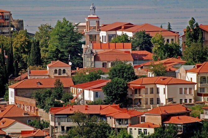Join in group tour-transfer from Yerevan to Tbilisi or vice versa - A Yerevan–Tbilisi transfer that feels like a mini route tour