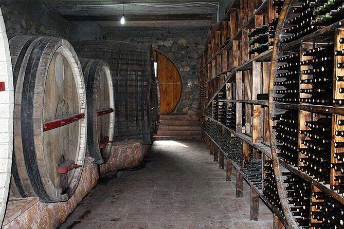 Khor Virap, Noravank & Birds' Cave Day Trip with Wine Tasting - Should you book the Khor Virap, Noravank & Birds’ Cave day trip with wine tasting?