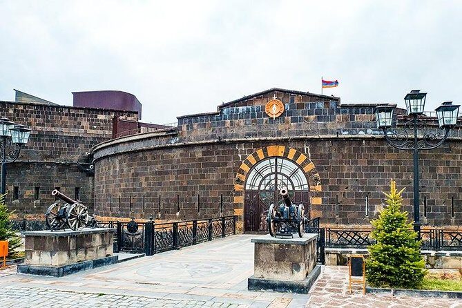 Private tour to Gyumri, Dzitoghtsyan Museum, Black Fortress - Black Fortress in Gyumri: an abandoned empire, 8 km from the border