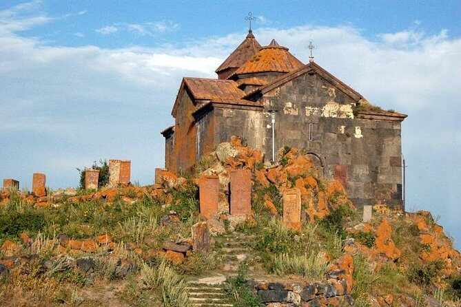 Private tour to Khor Virap, Areni winery, Noravank, Selim pass, Hayravank - Selim caravanserai and the medieval road pause on the mountain highway